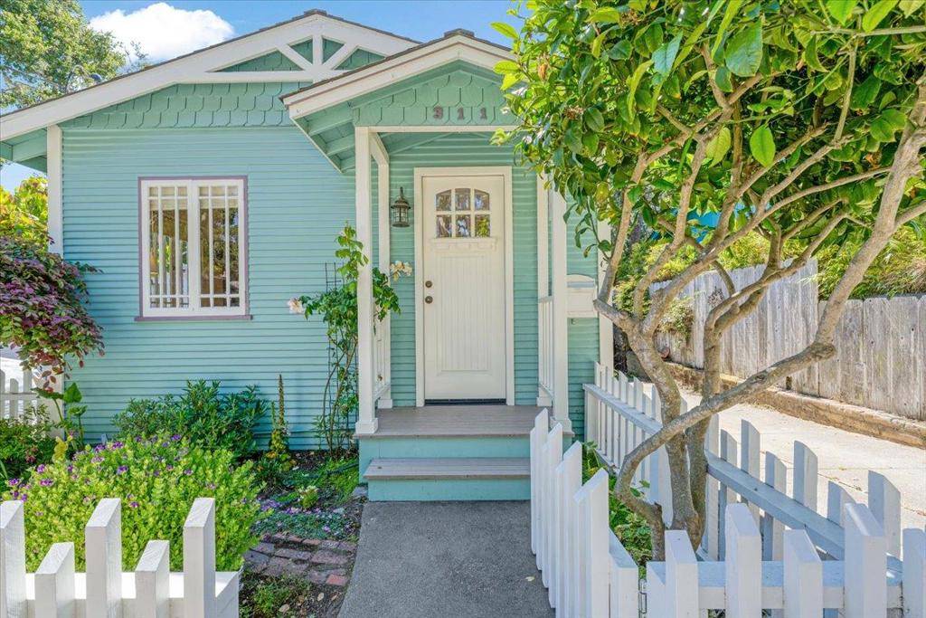 Pacific Grove, CA 93950,311 Cedar ST