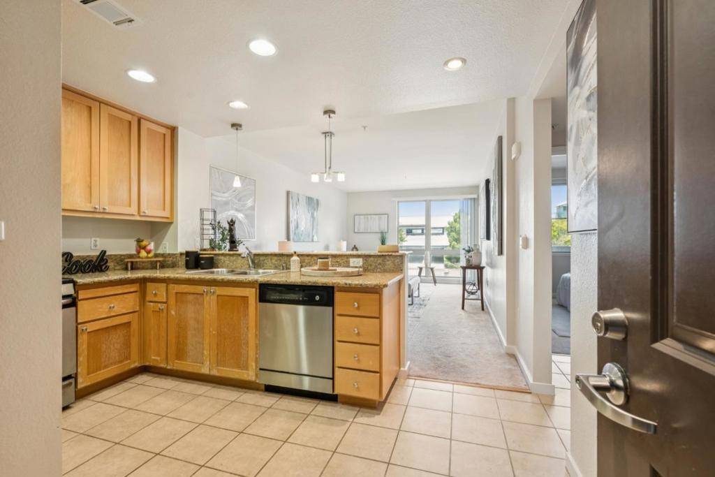 South San Francisco, CA 94080,1488 El Camino Real #216