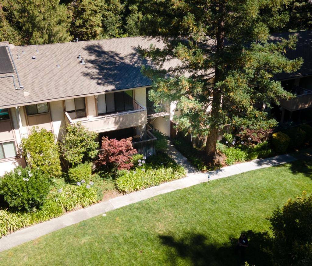 Saratoga, CA 95070,20720 4th ST #8