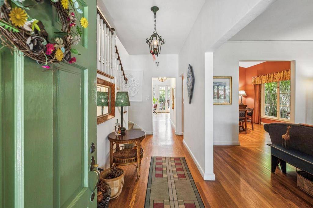 Burlingame, CA 94010,729 Plymouth WAY