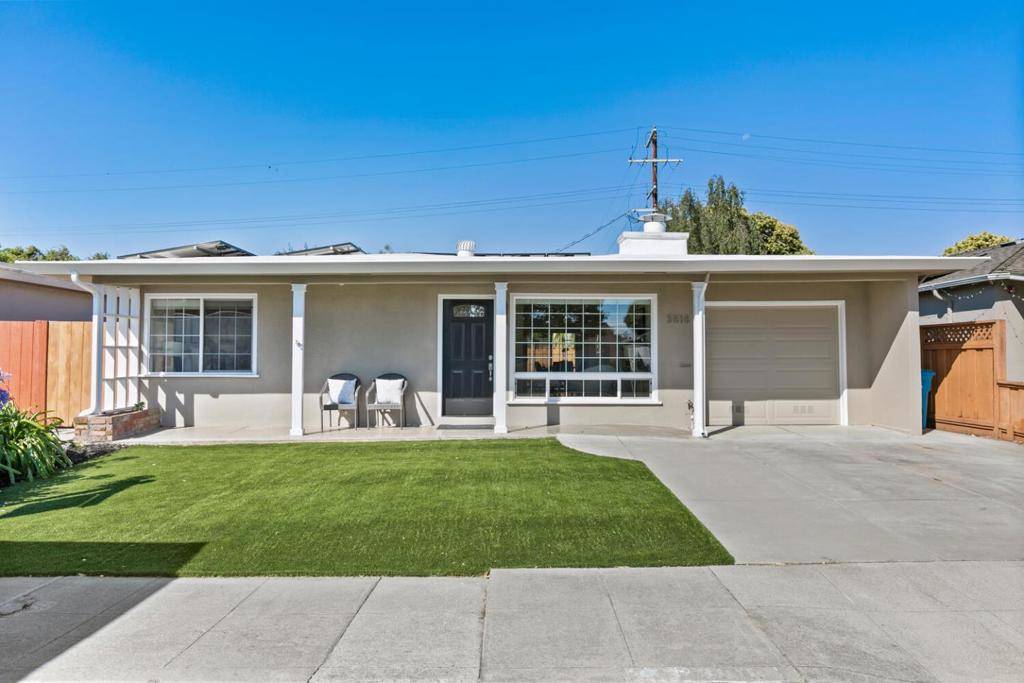 San Mateo, CA 94403,3818 Casanova DR
