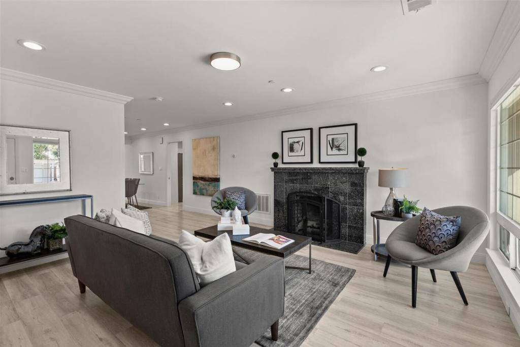 San Mateo, CA 94403,3818 Casanova DR