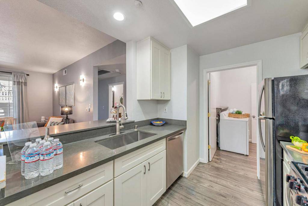 601 Arcadia TER #103 Sunnyvale, CA 94085