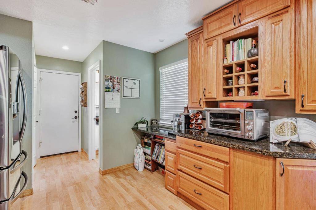 Morgan Hill, CA 95037,17165 Creekside CIR