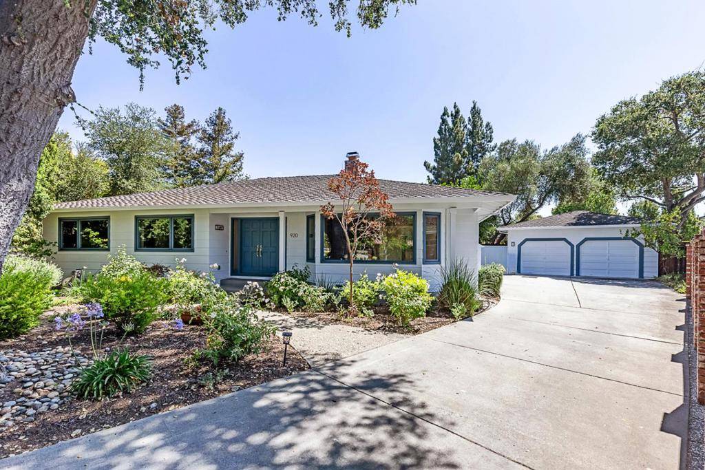 Los Altos, CA 94024,920 Damian WAY