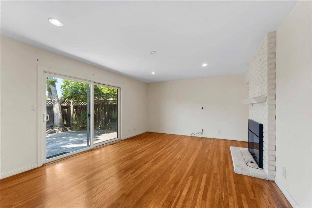 San Jose, CA 95117,1159 Topaz AVE