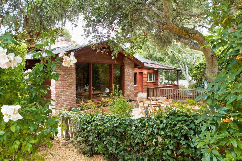 Carmel, CA 93921,Palou NW of Casanova