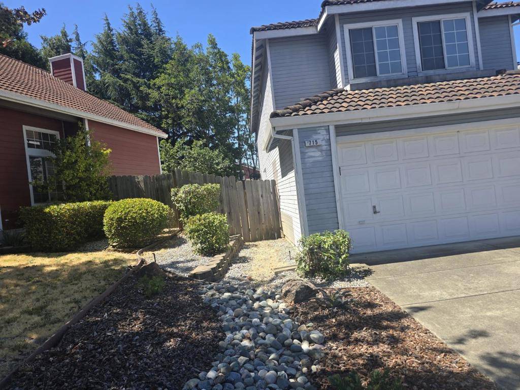 Vallejo, CA 94591,715 Knights CIR
