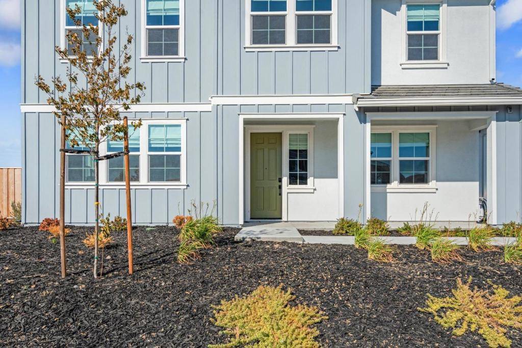 Hollister, CA 95023,191 Scarlett WAY
