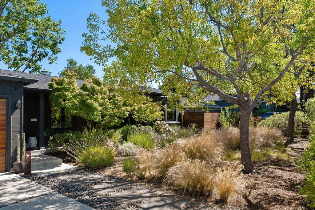San Mateo, CA 94403,137 30th AVE