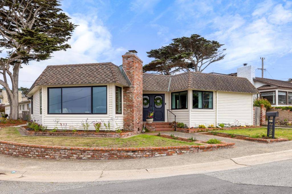 Pacific Grove, CA 93950,25 Coral ST