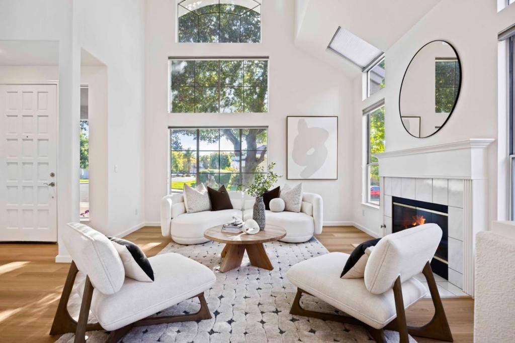 Campbell, CA 95008,904 Capri DR