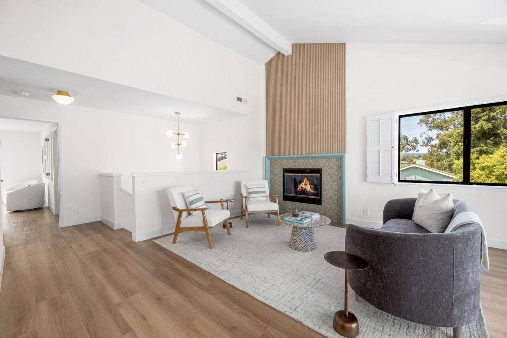 Santa Cruz, CA 95062,2512 Friesland CT