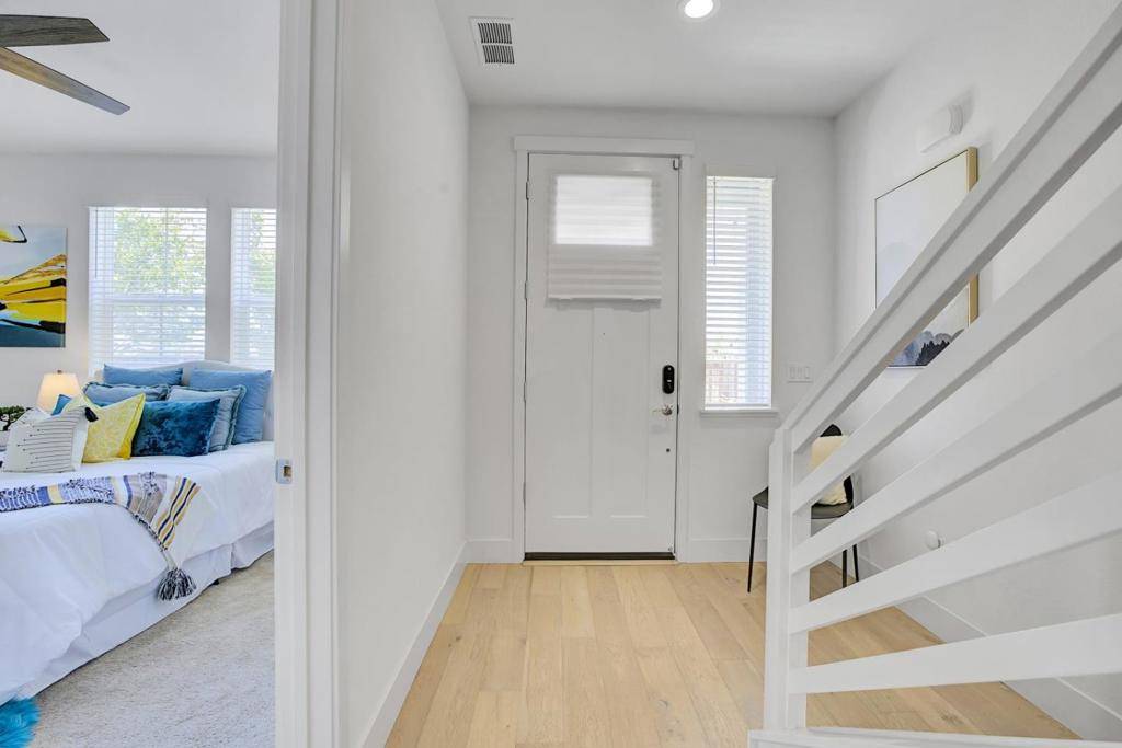 Newark, CA 94560,37356 Suncrest ST