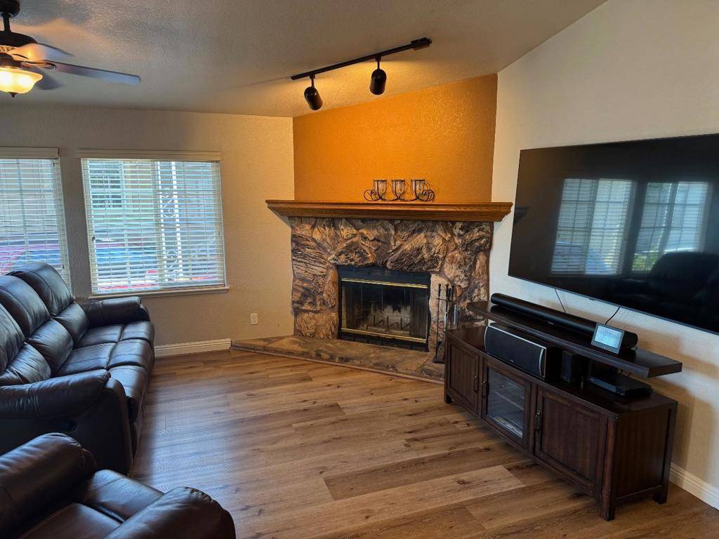 Gilroy, CA 95020,500 W 10th ST
