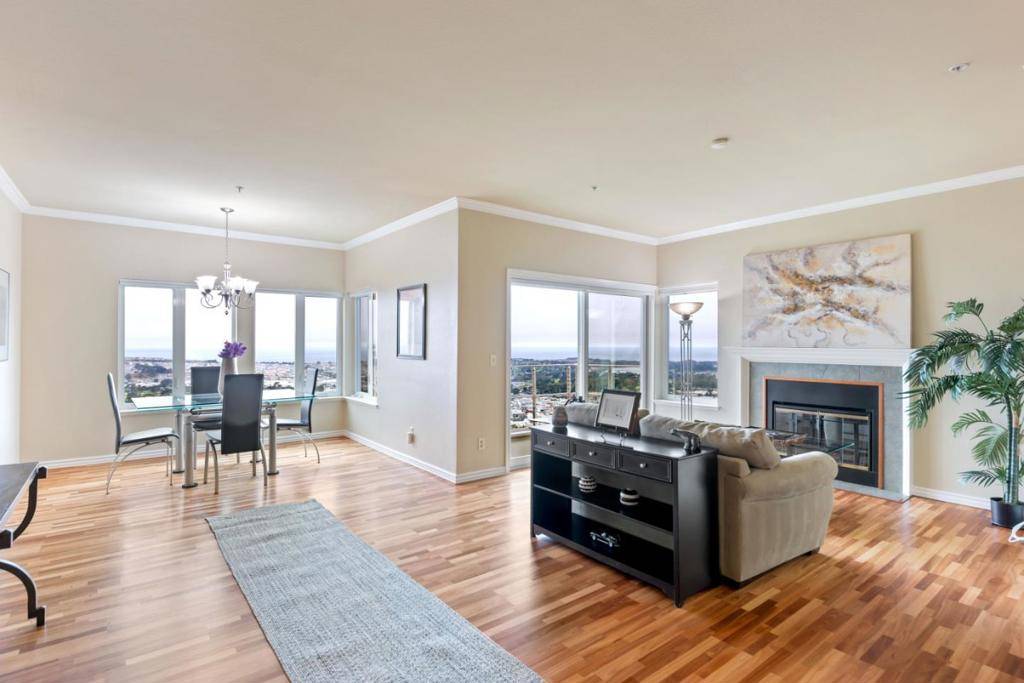Daly City, CA 94014,323 Green Ridge DR #3