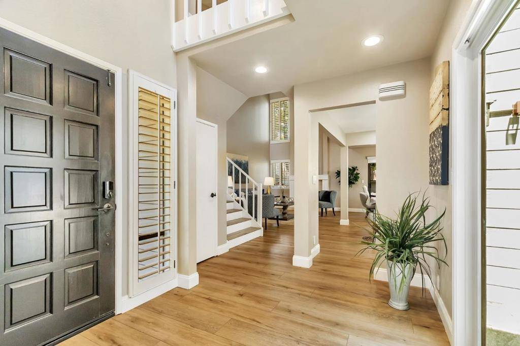 Los Gatos, CA 95032,105 Strathmore PL