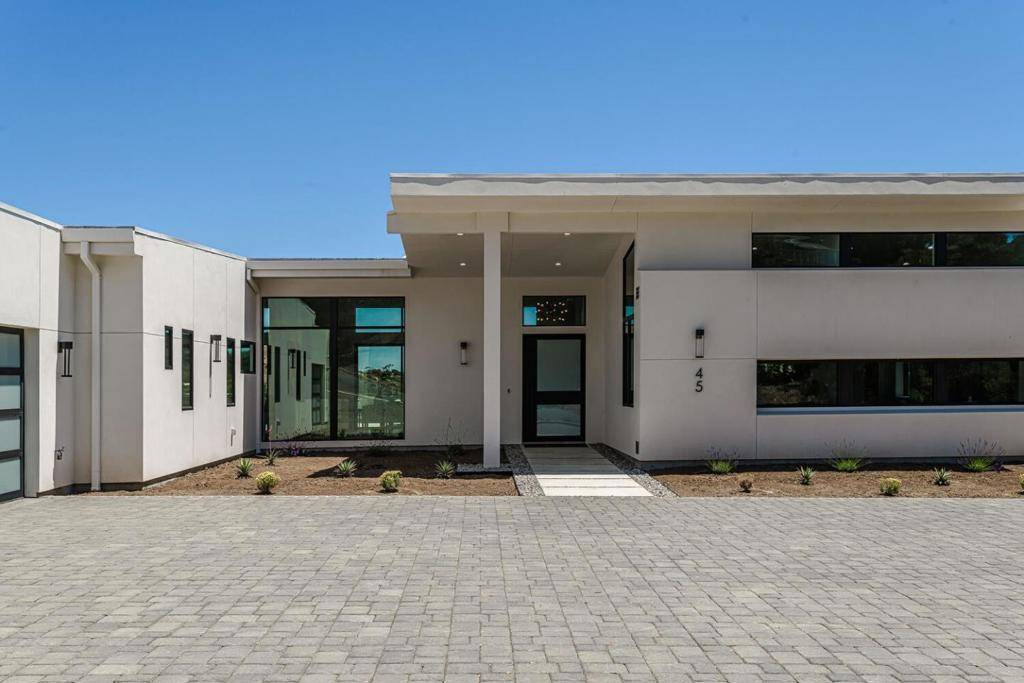 Hillsborough, CA 94010,45 Calaveras CT