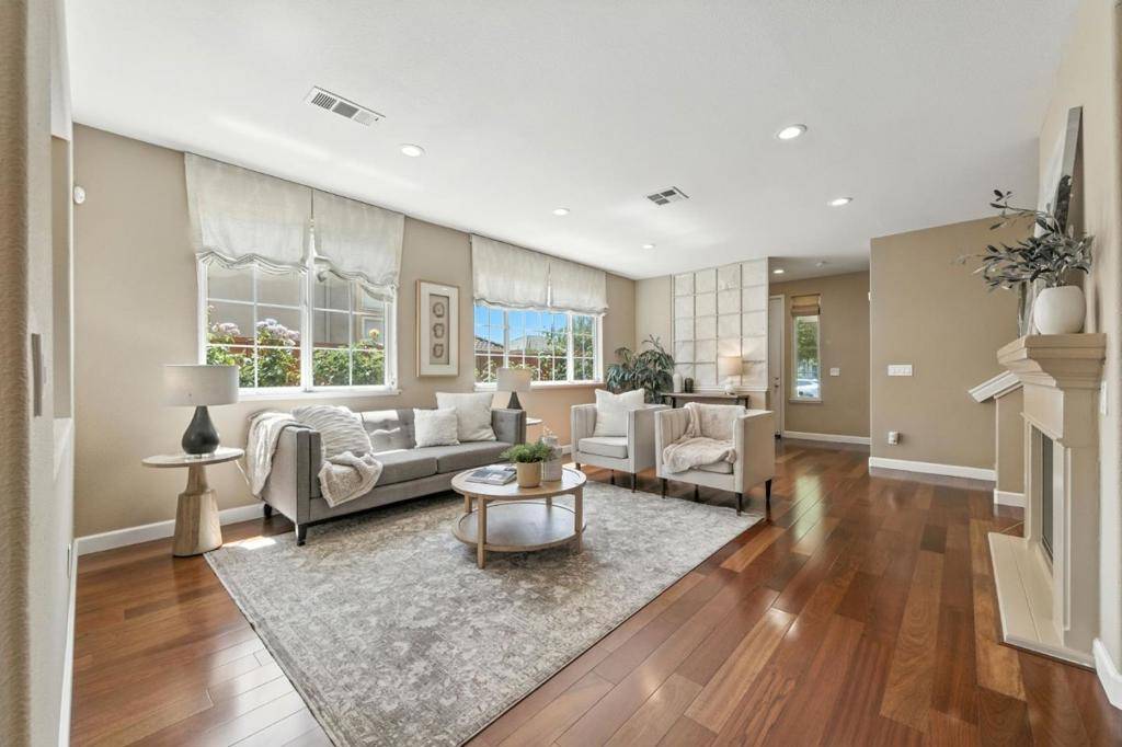 Morgan Hill, CA 95037,848 Talbot DR