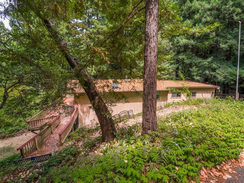 Scotts Valley, CA 95066,325 Woodland DR