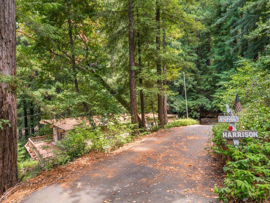 Scotts Valley, CA 95066,325 Woodland DR