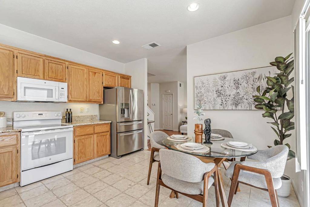 San Leandro, CA 94579,2213 Wigeon CT