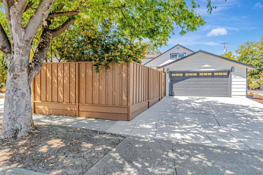 Campbell, CA 95008,2225 Montezuma DR