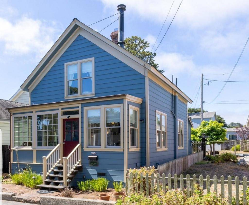 Pacific Grove, CA 93950,705 Union ST