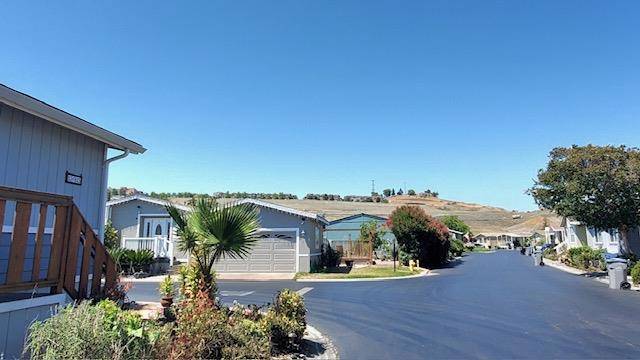 San Jose, CA 95111,385 Chateau La Salle DR
