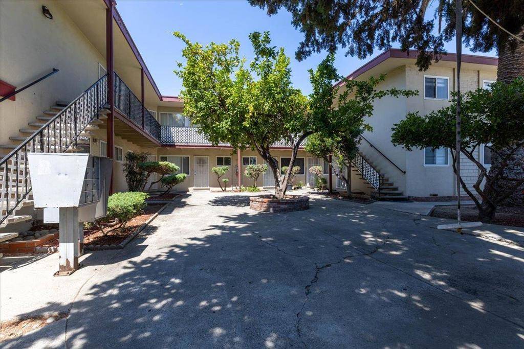 San Jose, CA 95128,2041 Beatrice CT