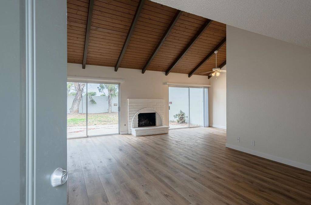 Salinas, CA 93906,1639 Cherokee DR