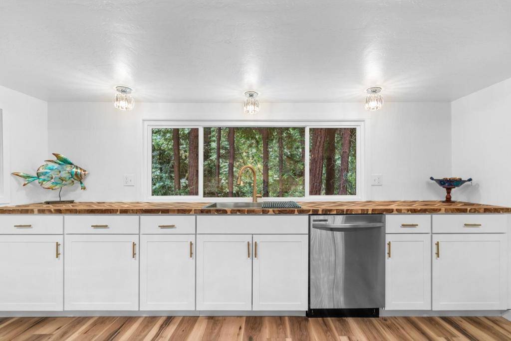 Boulder Creek, CA 95006,15315 Highway 9