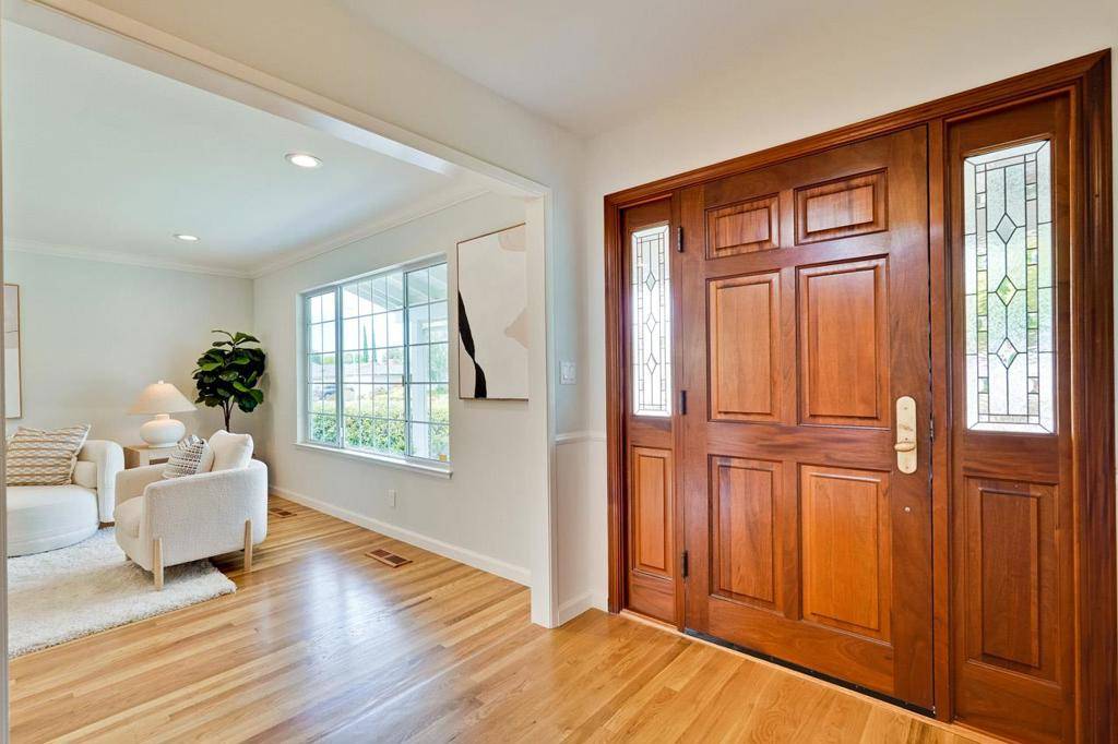 Cupertino, CA 95014,10335 Dempster AVE