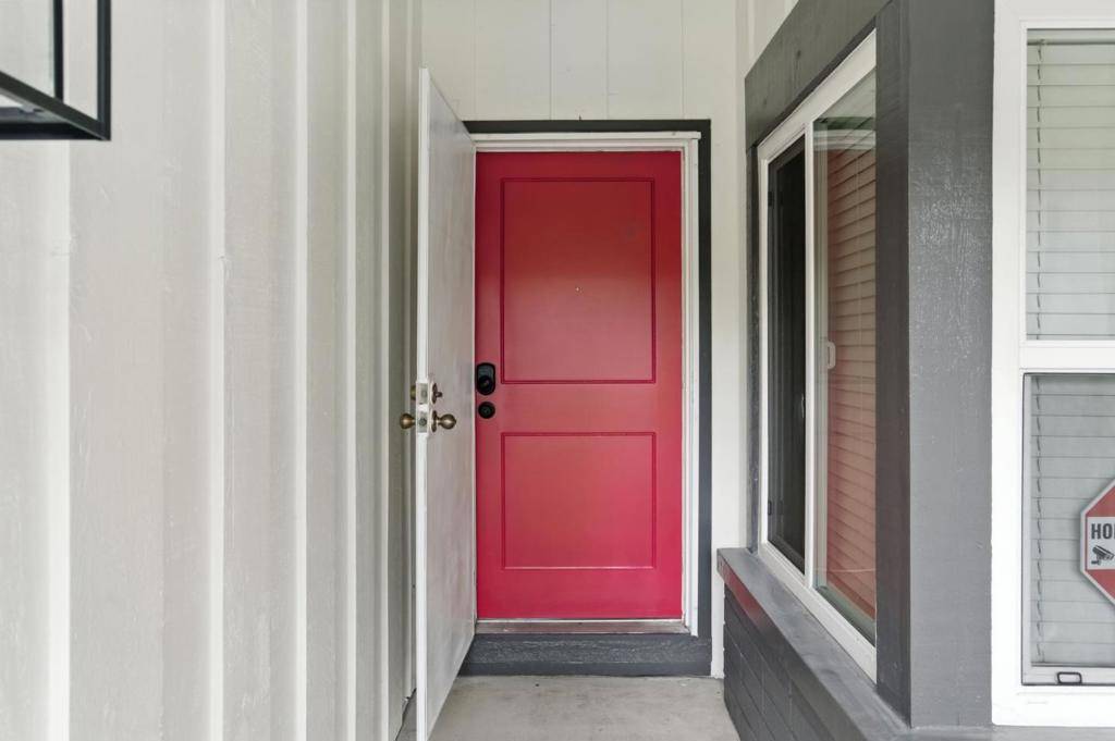 San Jose, CA 95148,2436 Renfield Way