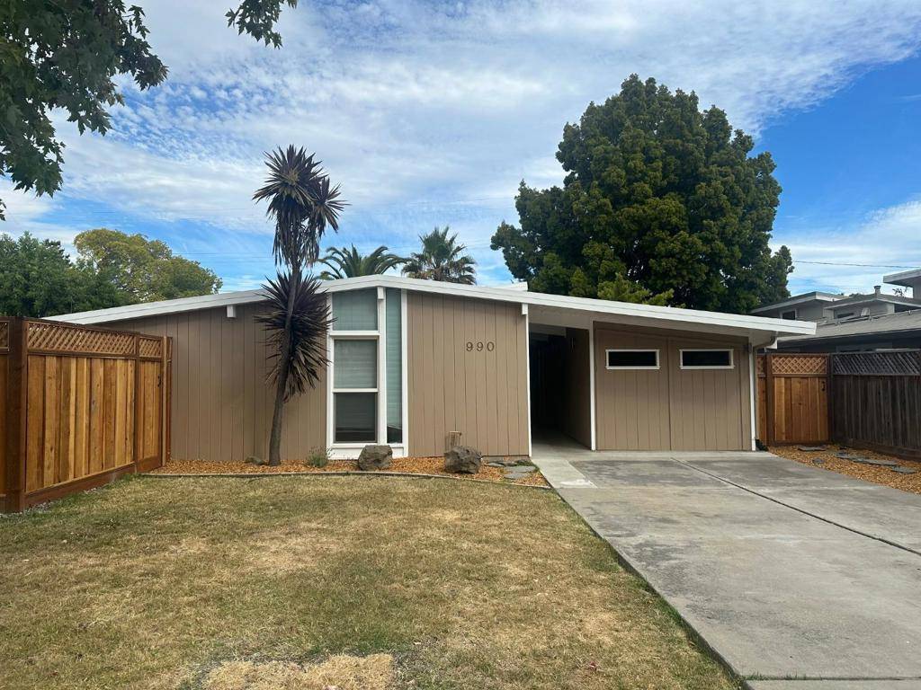 Palo Alto, CA 94303,990 Amarillo AVE