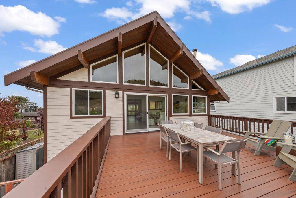 Half Moon Bay, CA 94019,350 6th AVE