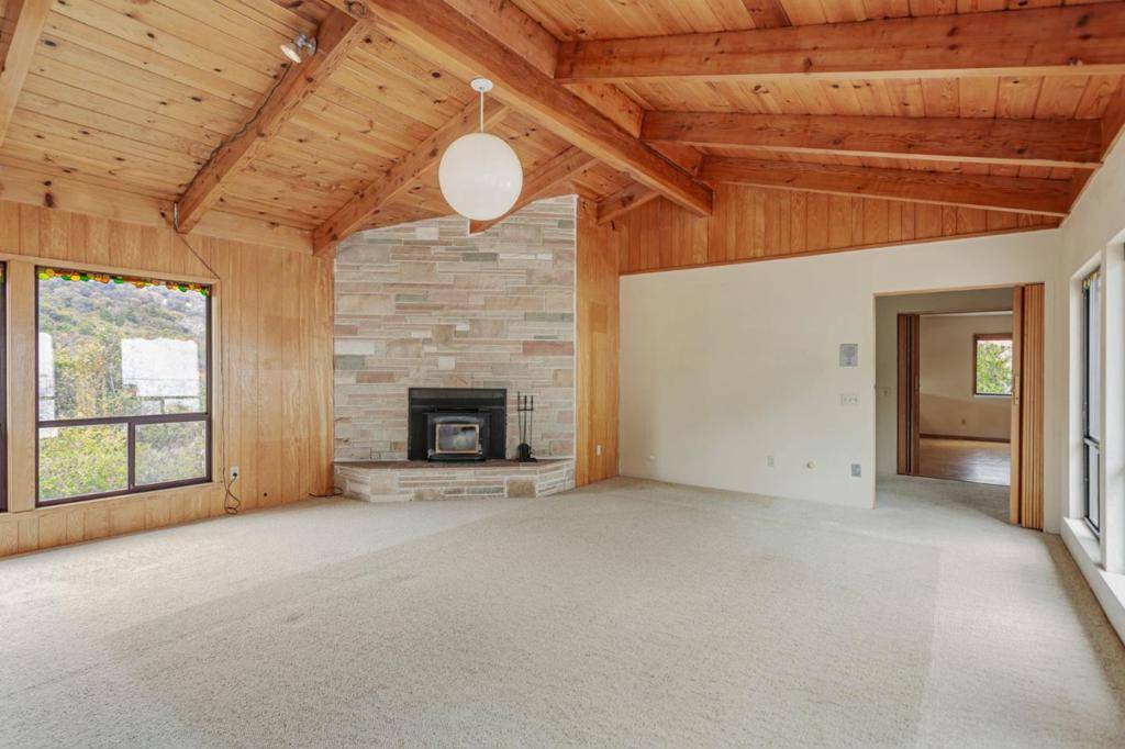 Salinas, CA 93908,105 Laureles Grade