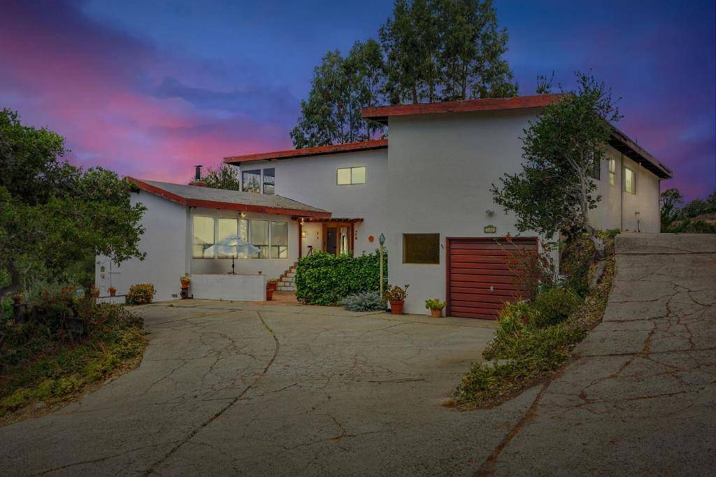 Salinas, CA 93908,105 Laureles Grade