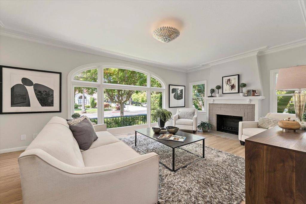 San Mateo, CA 94401,1107 Palm AVE