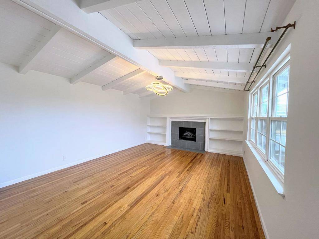Foster City, CA 94404,906 Crane AVE