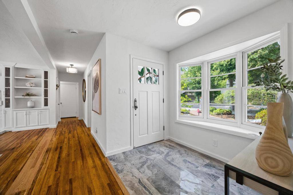 Palo Alto, CA 94303,1711 Guinda ST