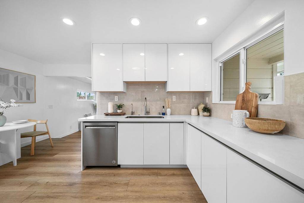 Sunnyvale, CA 94087,857 Peach AVE