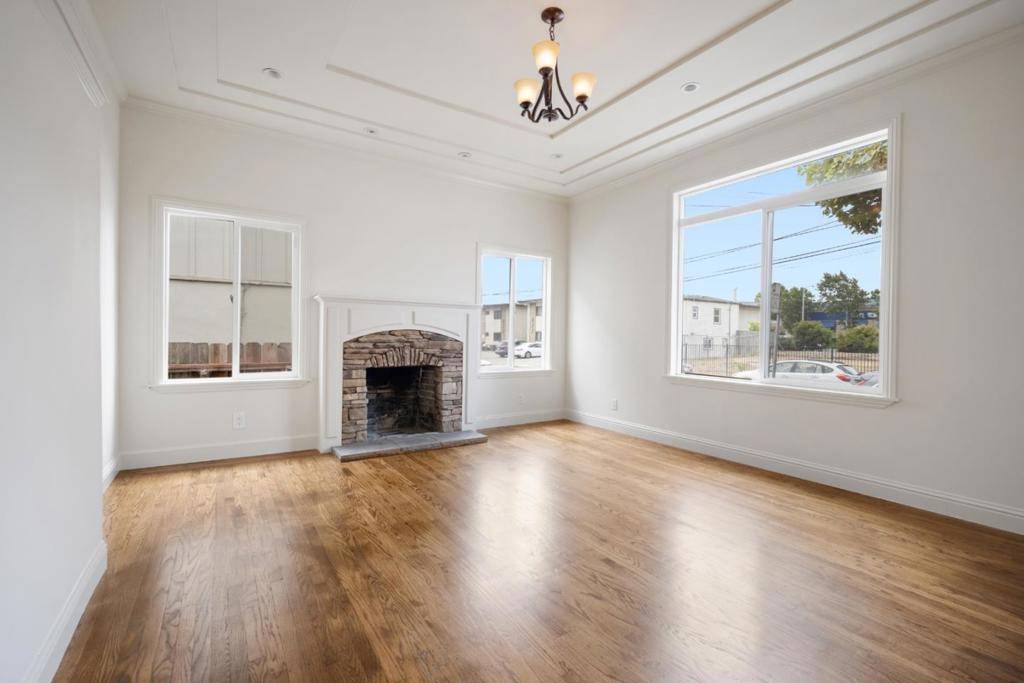 San Bruno, CA 94066,852 Hensley AVE