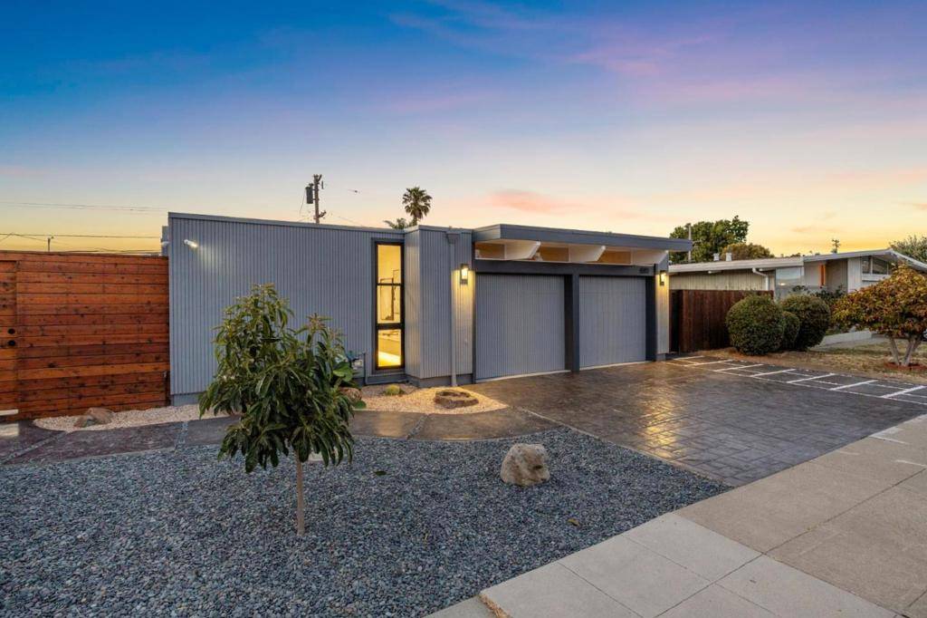 San Mateo, CA 94402,683 Vanessa DR