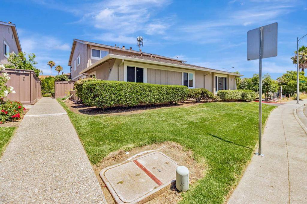 Milpitas, CA 95035,303 Junipero DR #1