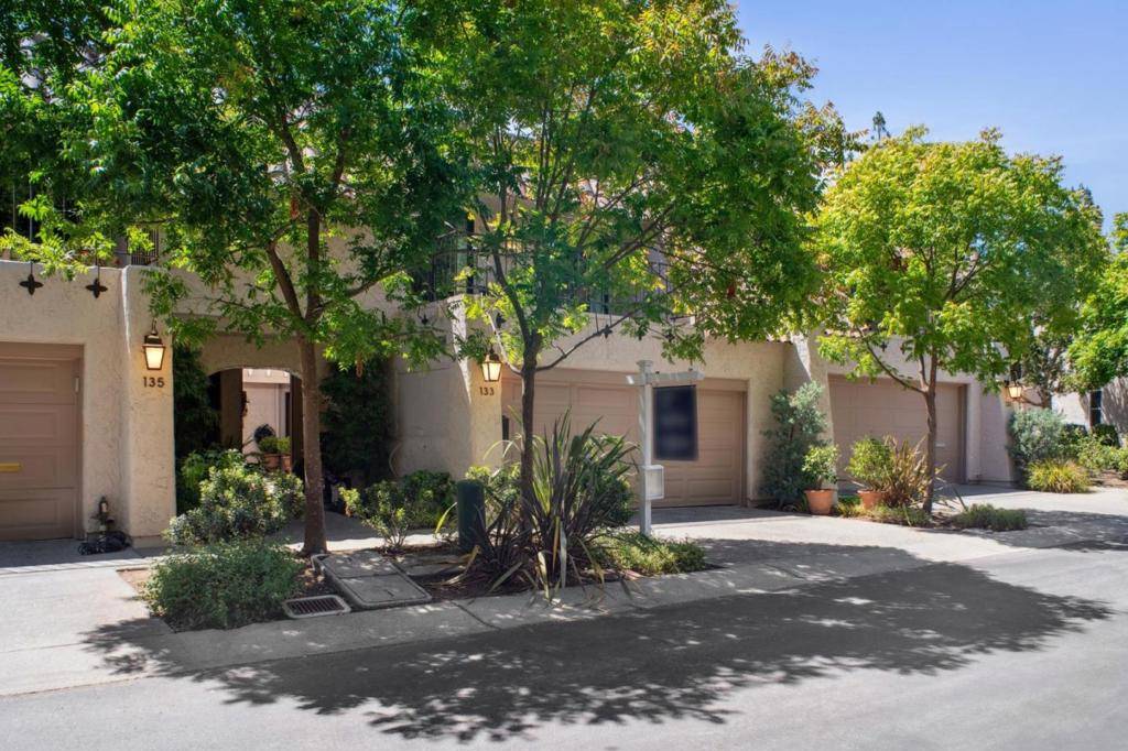 Los Gatos, CA 95032,133 Puesta Del Sol