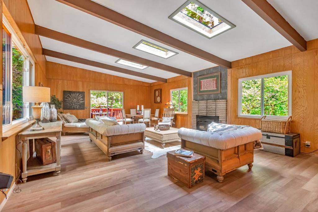 Pescadero, CA 94060,170 Madrone AVE