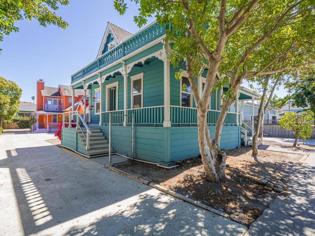 Santa Cruz, CA 95060,807 Laurel ST