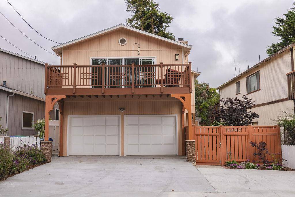 Pacific Grove, CA 93950,1207 David AVE