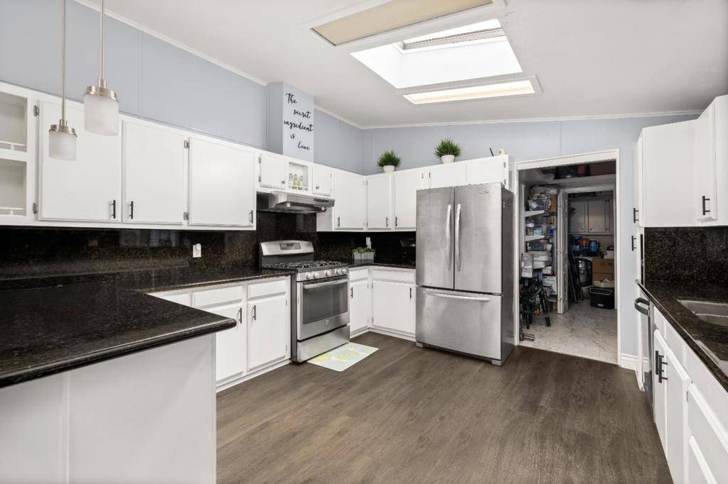 Sunnyvale, CA 94089,1220 Tasman CT
